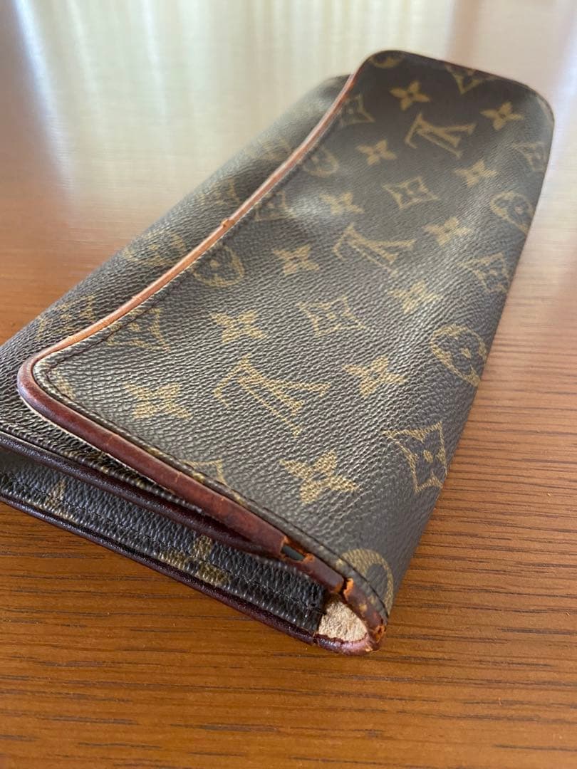 ルイヴィトン ポシェットツイン