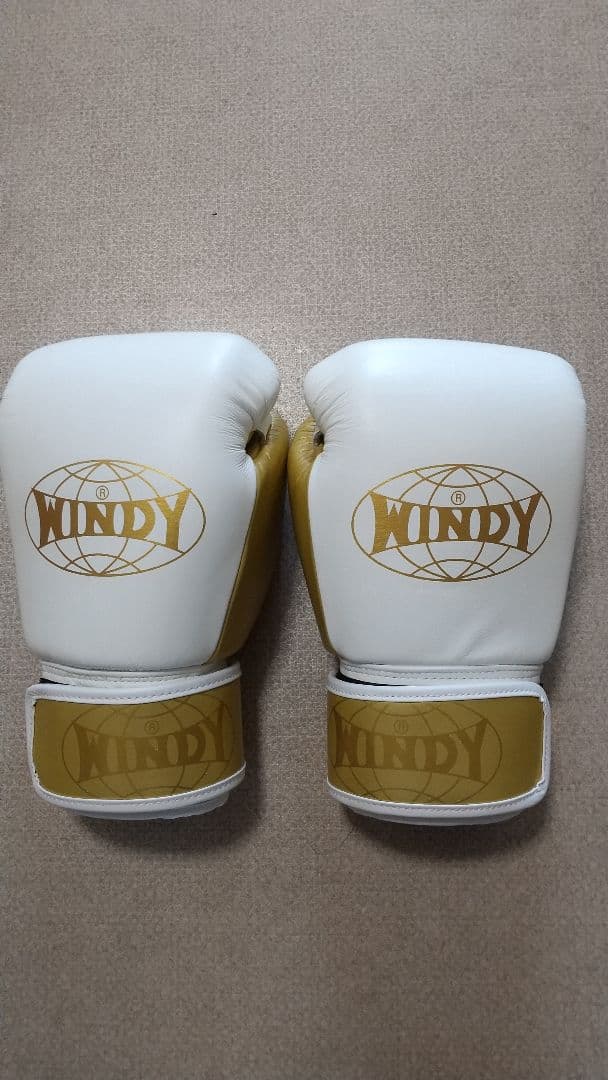 本革製WINDYボクシンググローブ 8oz 白&金 キックボクシング