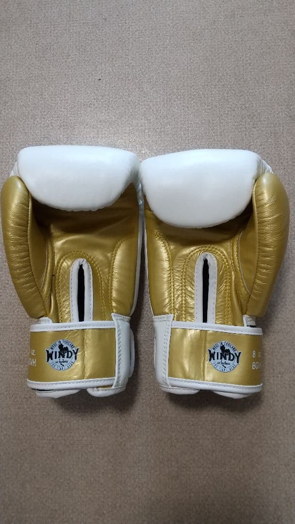 本革製WINDYボクシンググローブ 8oz 白&金 キックボクシング