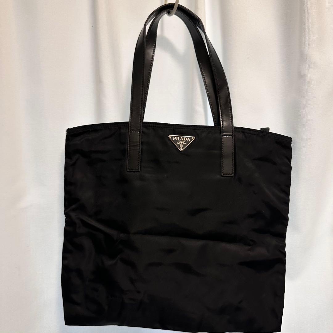PRADA ナイロン ハンドトートバッグ 手持ちはレザー