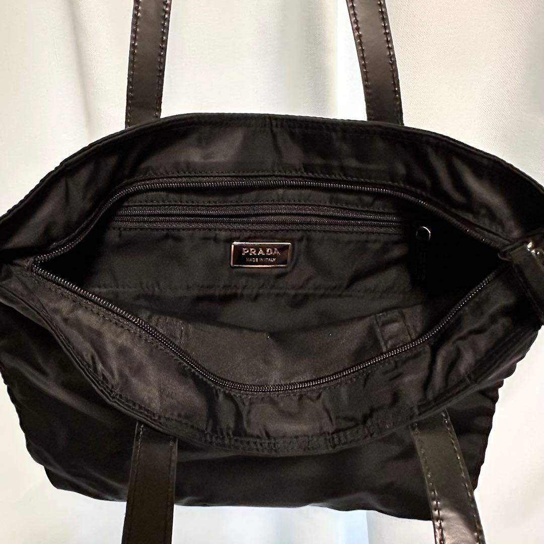 PRADA ナイロン ハンドトートバッグ 手持ちはレザー