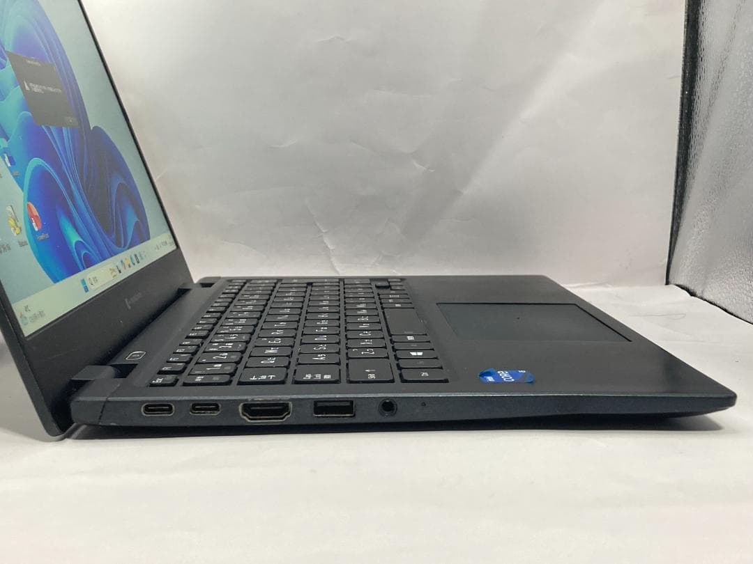 第11世代i5/16GB/ 新品SSD512GB/758g/Office2021