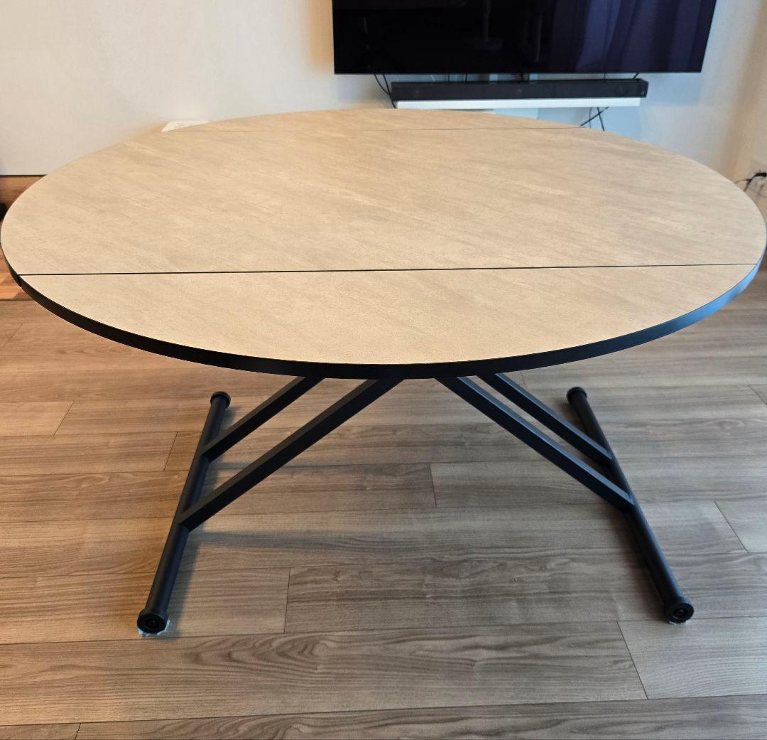 ニトリ バタフライ昇降ダイニングテーブル