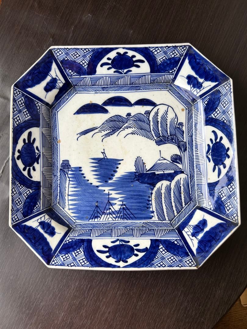 古伊万里 染付 ベロ藍 線描 銘有 隅切り八角皿 山水楼閣 九谷 飾り皿 骨董品