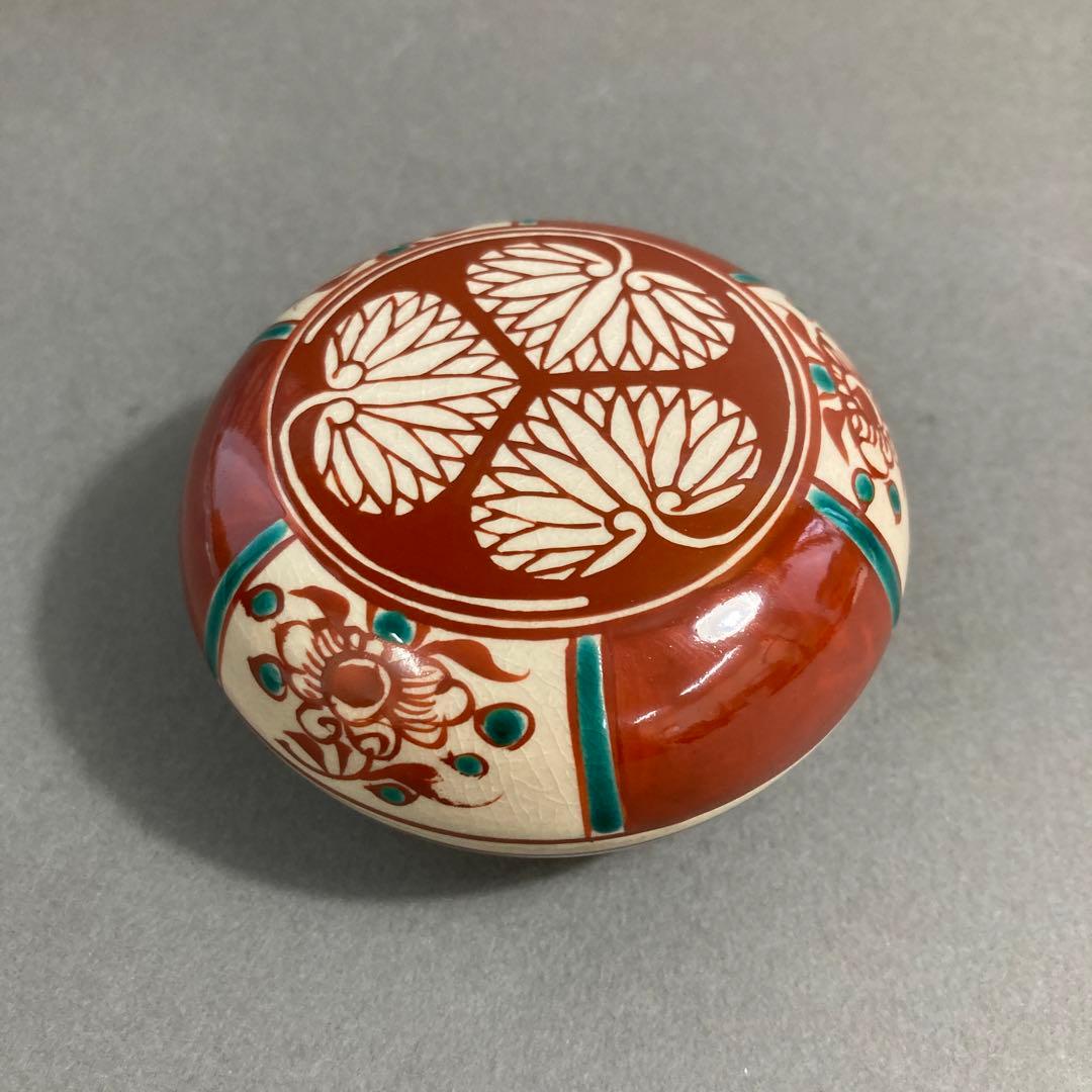 骨董品　茶道具　三葉葵　香合　五代　尾関作十郎　造　徳川美術館より拝領　S83K