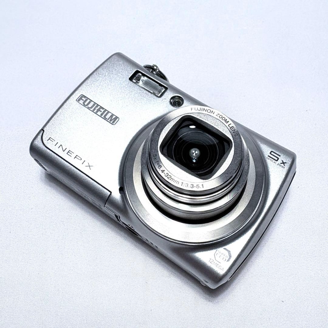 【美品】FUJIFILM FinePix F100fd シルバー 箱 説明書付き