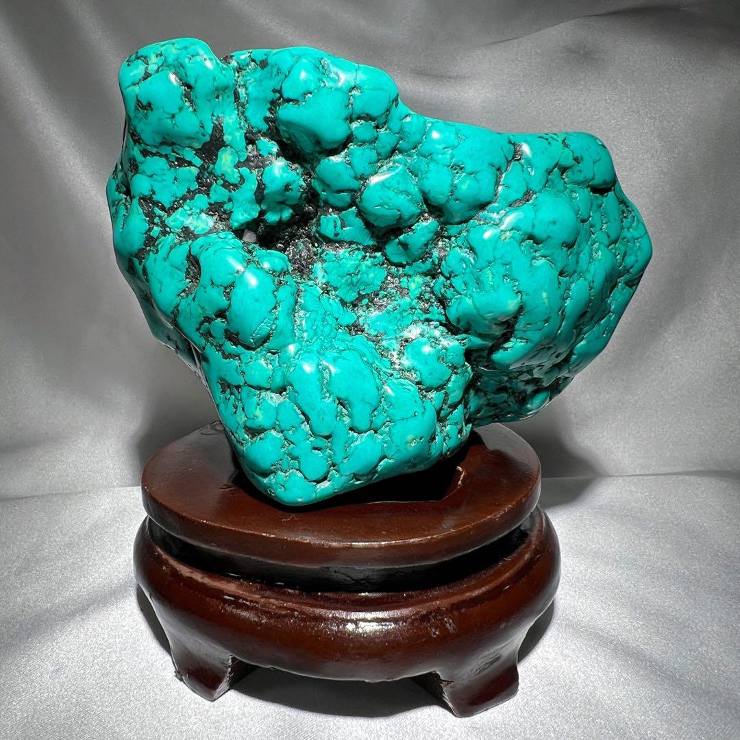 完璧の型と色　天然ターコイズ(トルコ石)置き物　財運招き