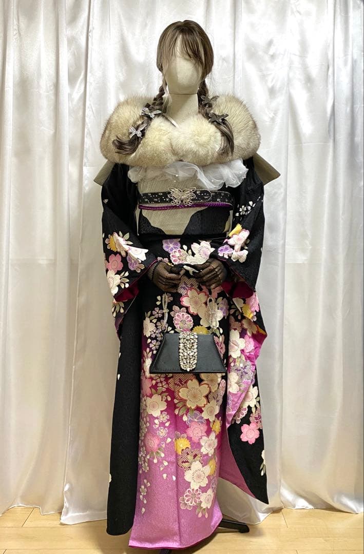振袖 フルセット 山本寛斎 黒地 ピンク 銀通し 和柄 かわいい