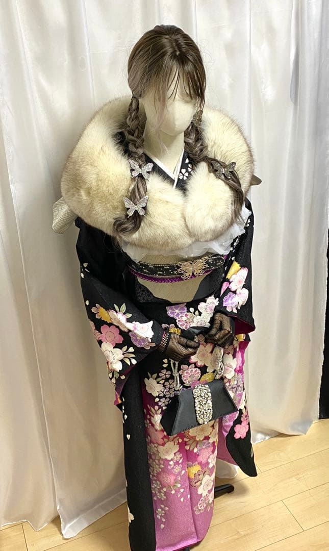 振袖 フルセット 山本寛斎 黒地 ピンク 銀通し 和柄 かわいい