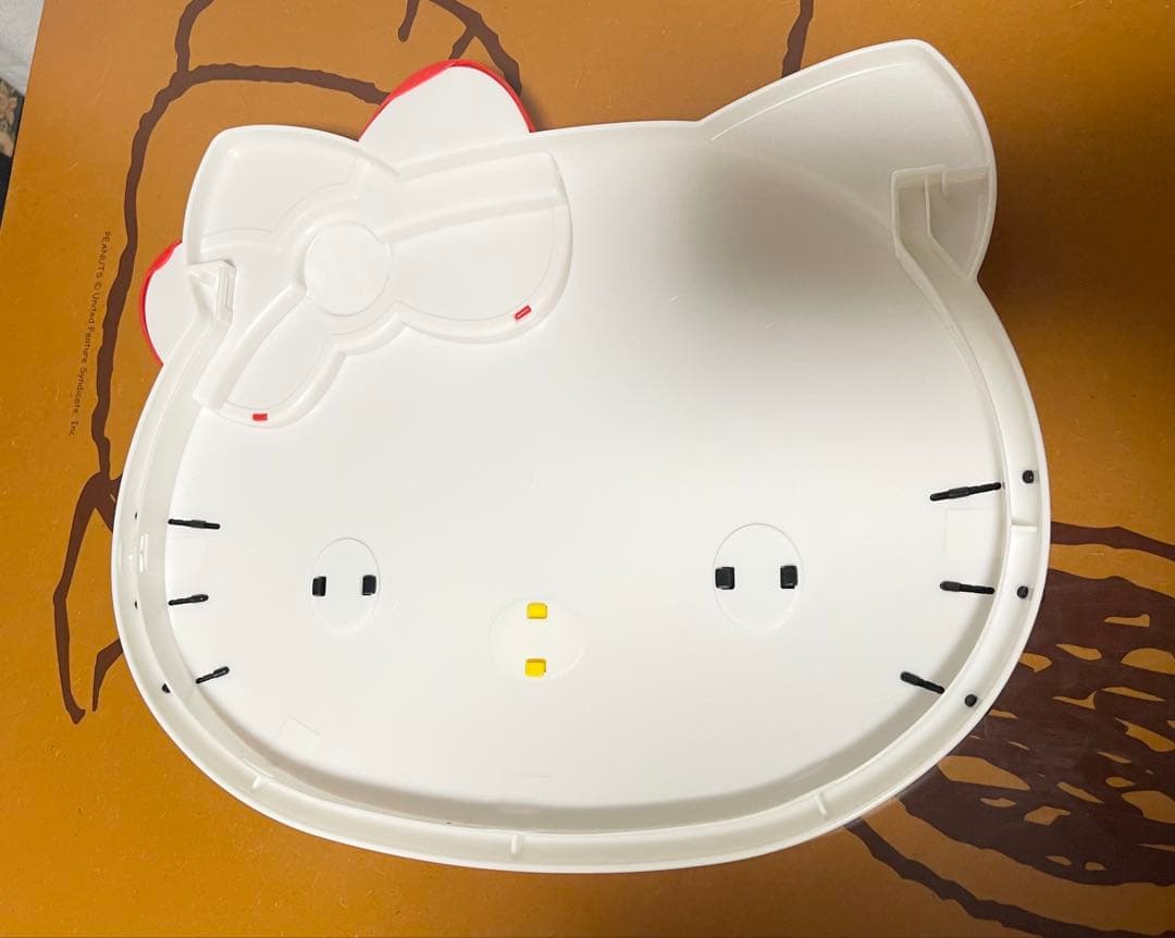 ハローキティ　プティケース　自在キャスター付き