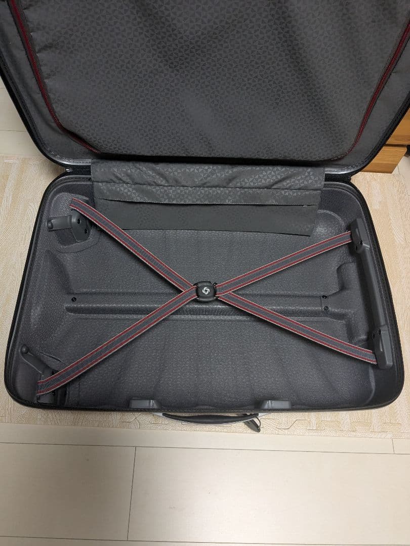 サムソナイト ハードスーツケース