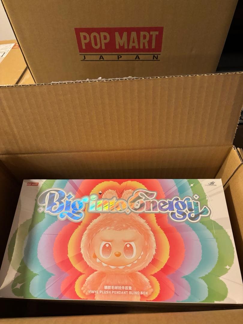 THE MONSTERS Big into Energy ぬいぐるみ　ラブブ