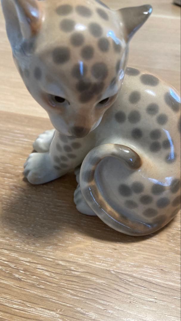 希少　ロモノーソフ　陶器製ヒョウと子ライオンフィギュアセット