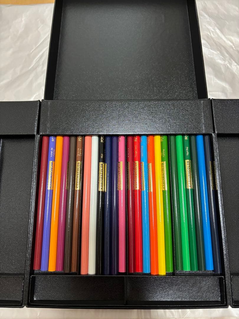 未使用！カリスマカラー 色鉛筆 24色