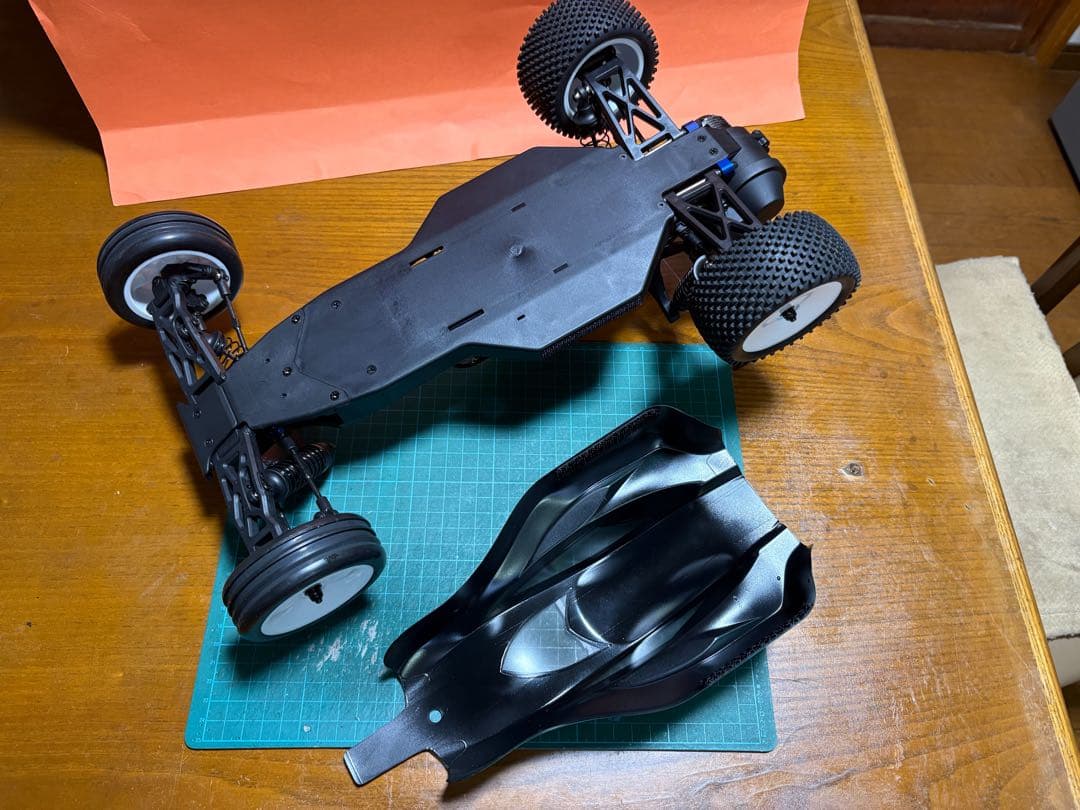 [美品] G-FORCE GENOVA Ver.2 2WD Buggy 完成品