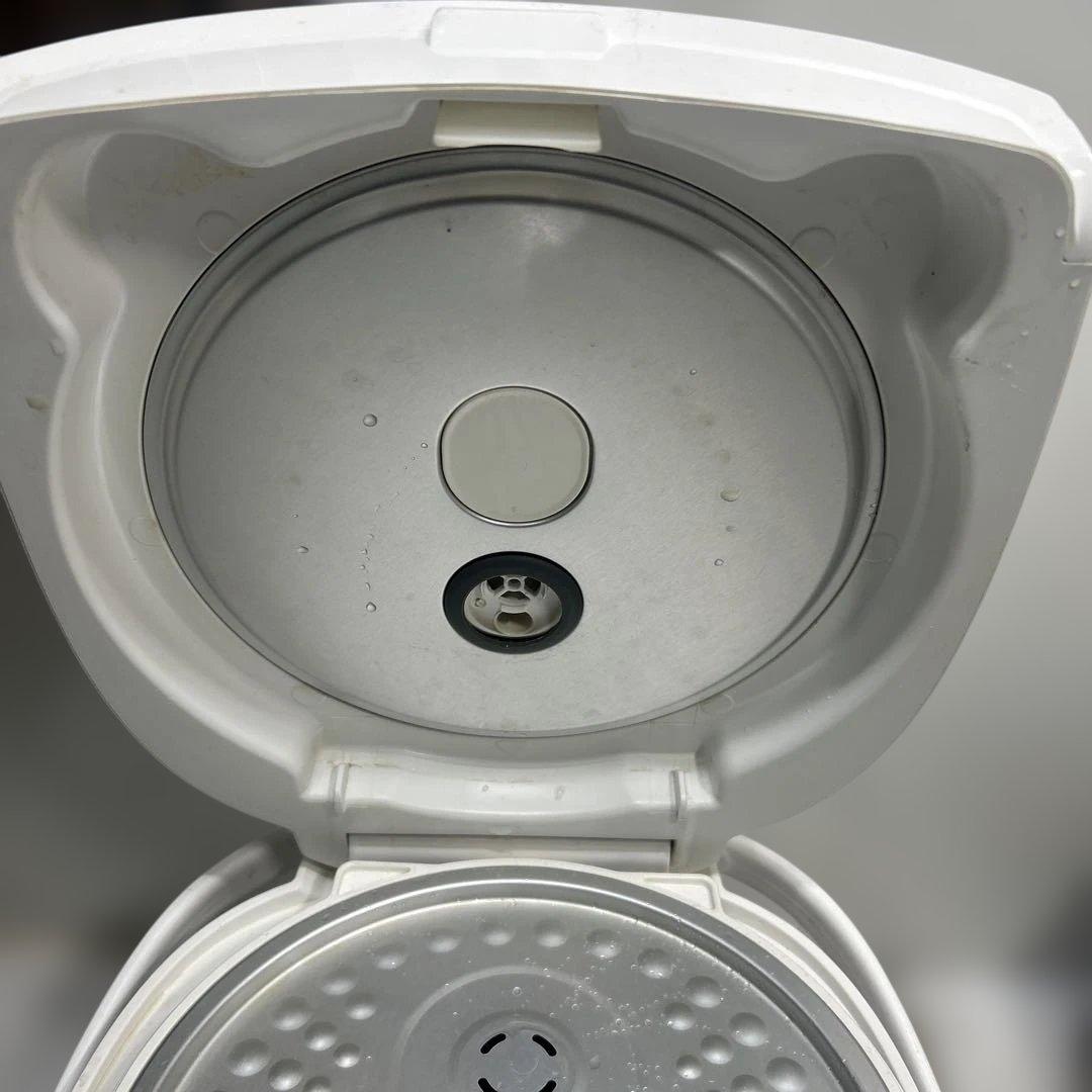 TOSHIBA 5.5合炊き　ジャー炊飯器