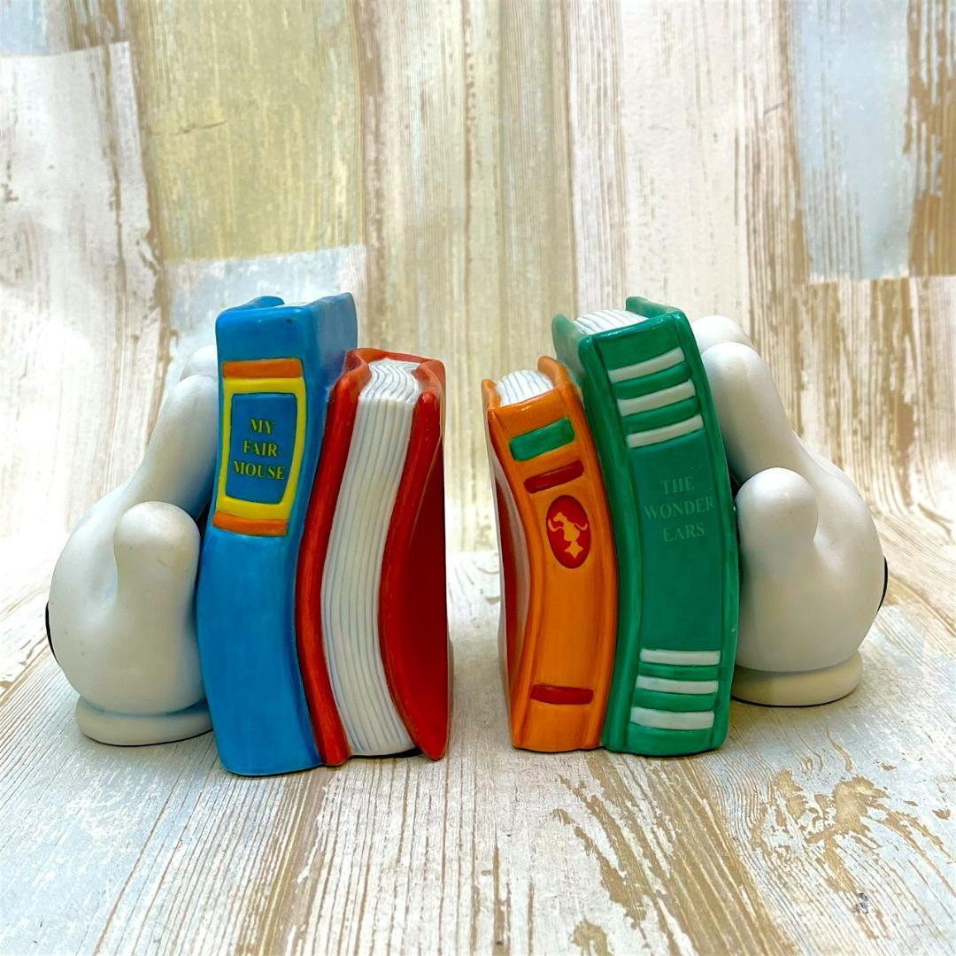 ミッキーマウス ミッキーハンド型 トゥーンタウン ブックエンド ブックスタンド