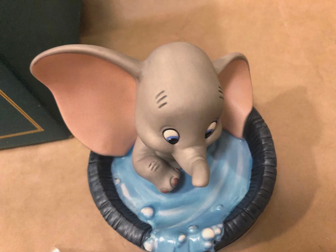 未使用　WDDC ディズニー　ダンボ　フィギュア