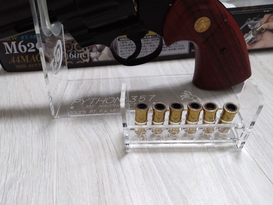 トイガン M629 .44MAGNUM & COLT PYTHON .357MAGNUM