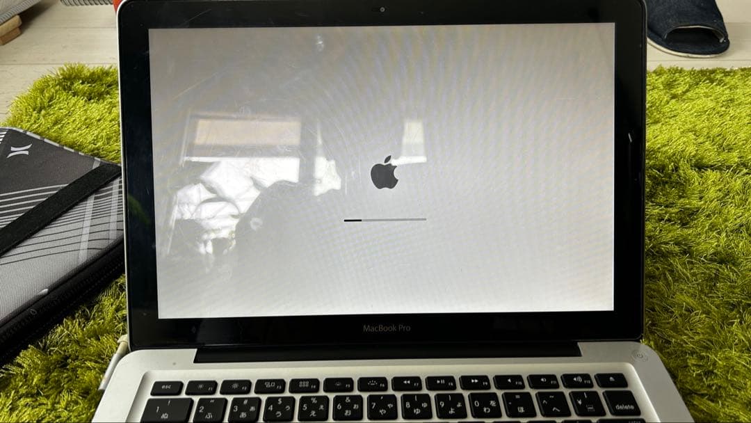 MacBook Pro 13インチ シルバー