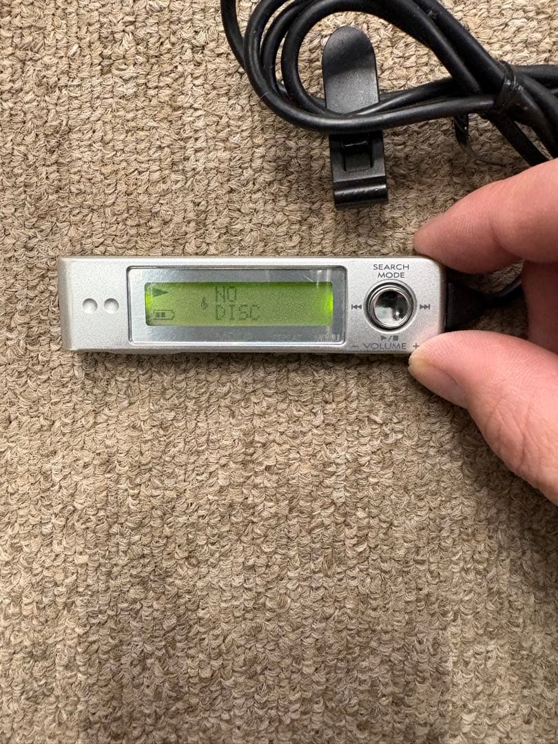 動作品 KENWOOD DMC-T33 ポータブルMDプレーヤー 水色 純正品