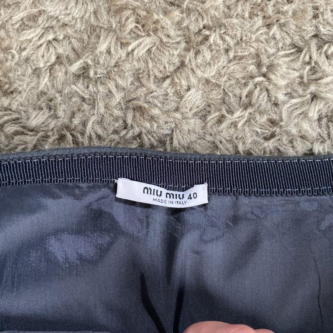 miumiuボックスプリーツ