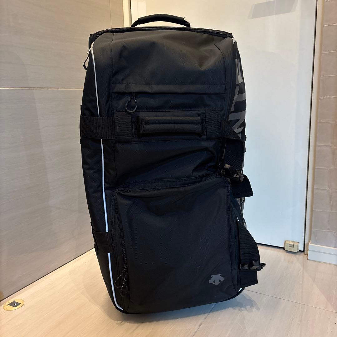 DESCENTE 遠征バッグ 黒 キャスター付き