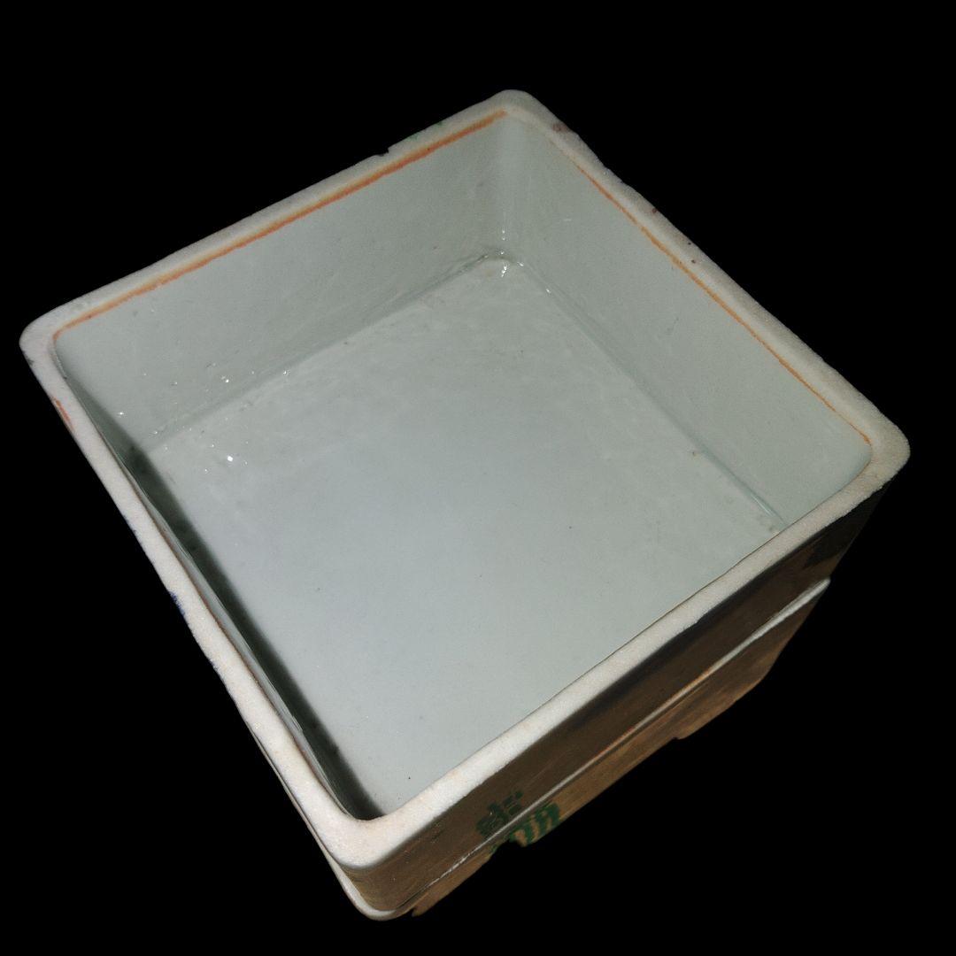 有田焼　松峰　金彩色絵重箱　4段積