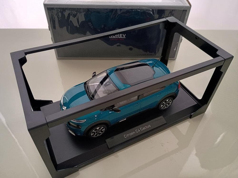 ノレブ シトロエン Citroen C4 カクタス 2018 1/18