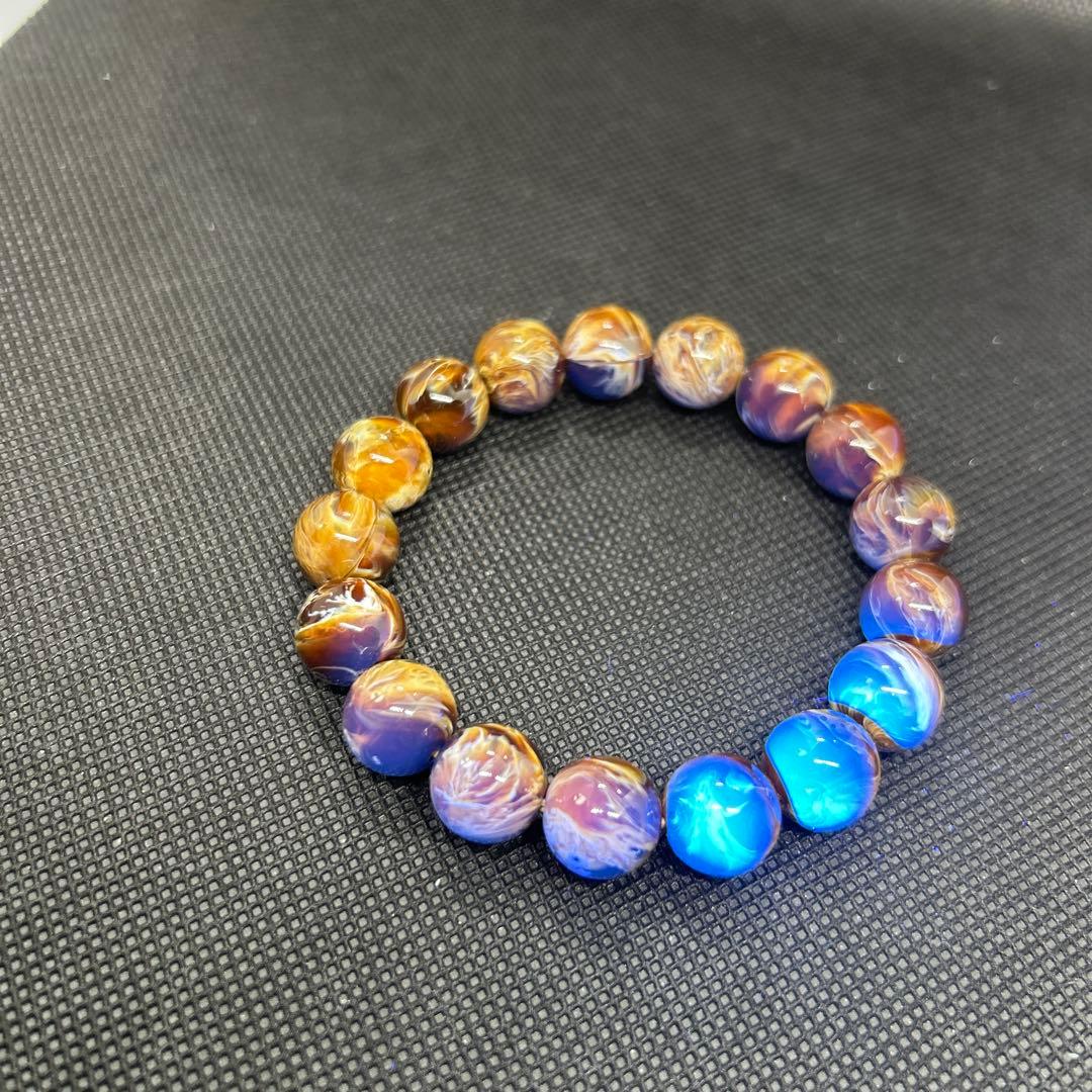 花琥珀のブレスレット