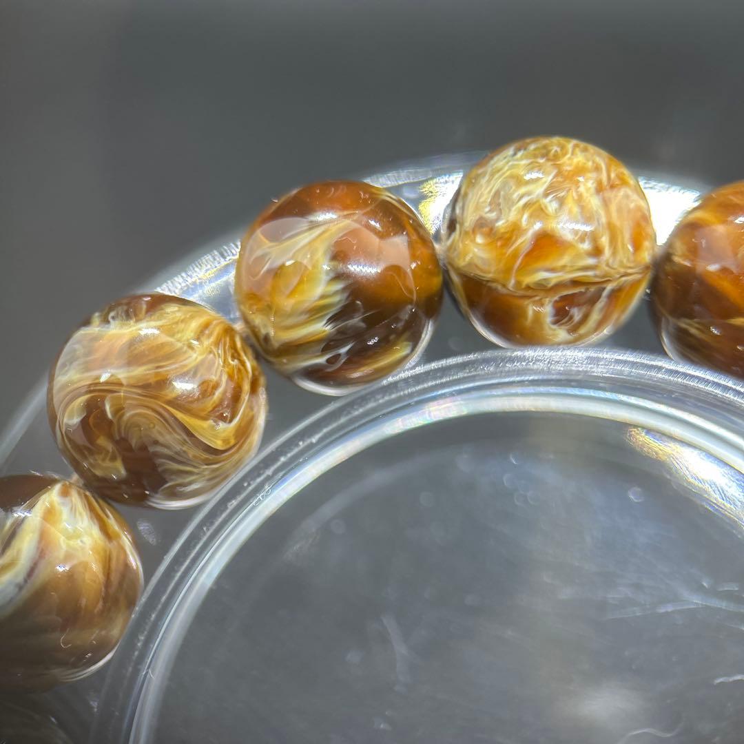 花琥珀のブレスレット