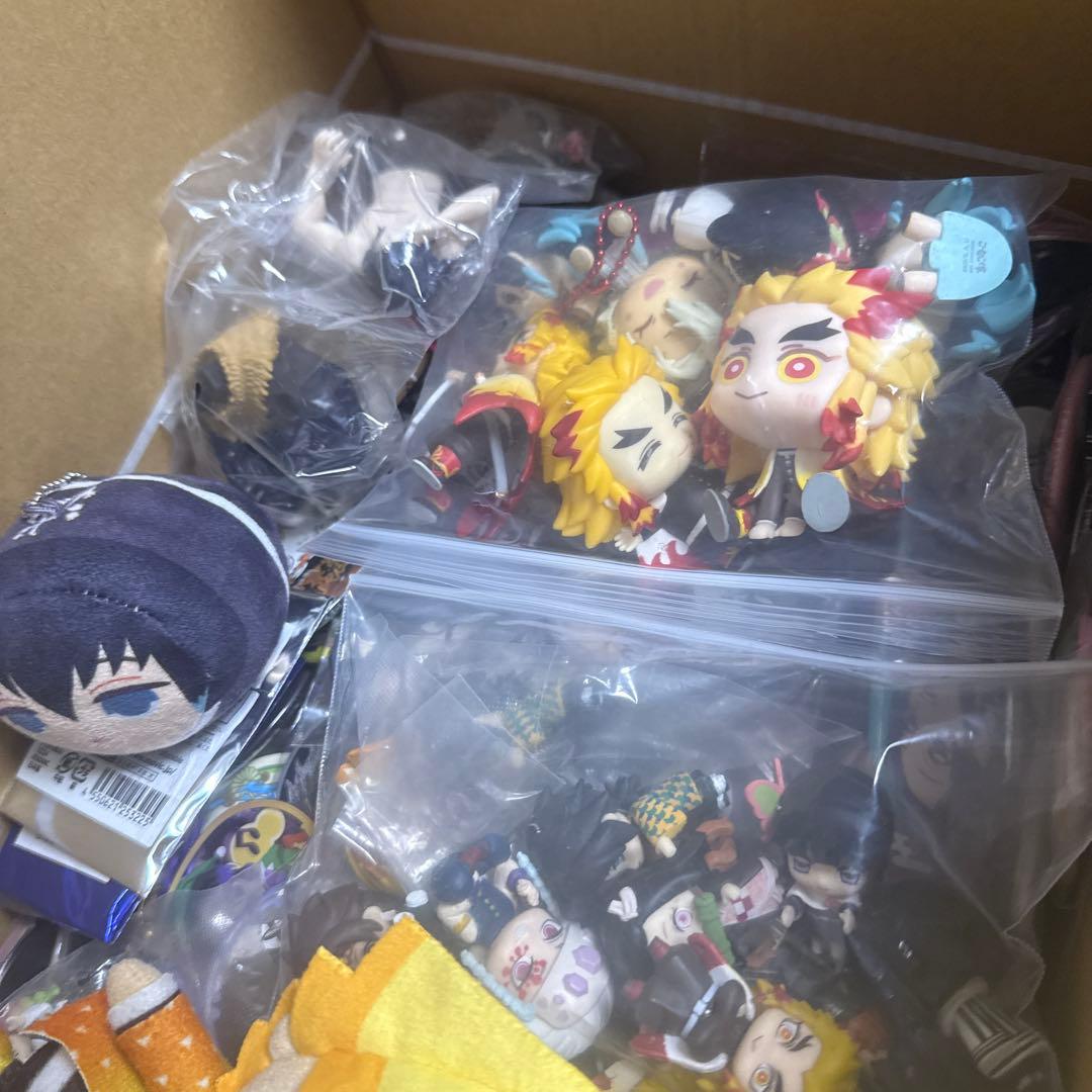 鬼滅の刃 グッズまとめ売り 500個以上