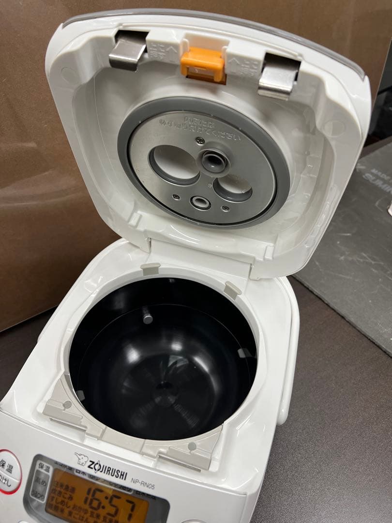象印 圧力IH炊飯ジャー NP-RN05 3合 2023年