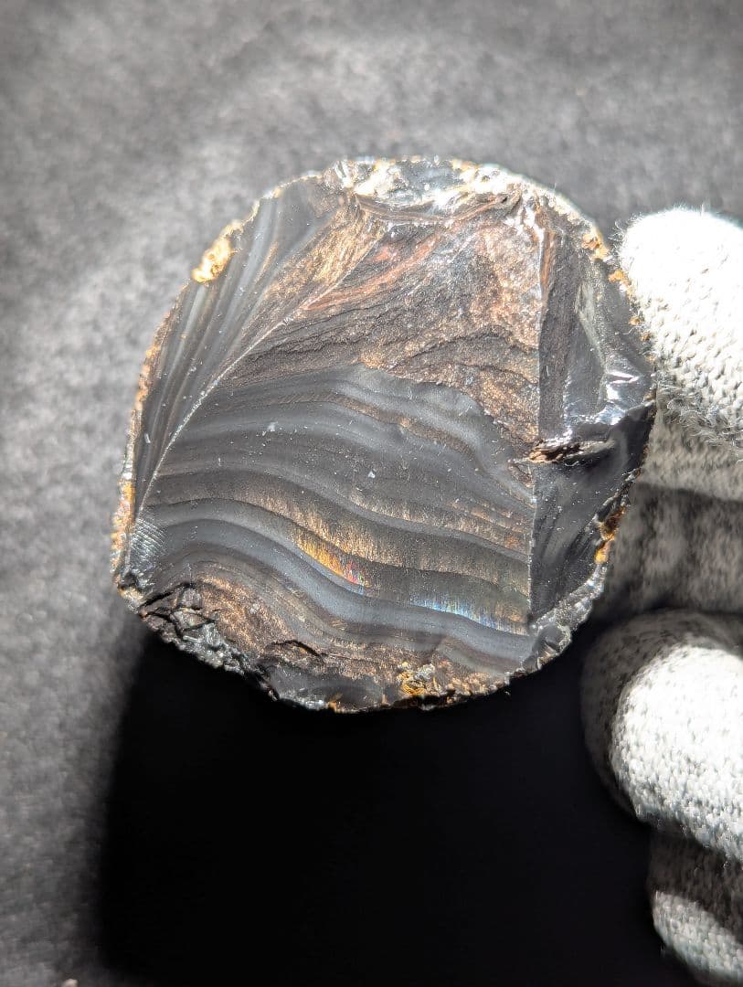 【原石】十勝石玲瓏　北海道産レインボーオブシディアン　十勝石　玲瓏石