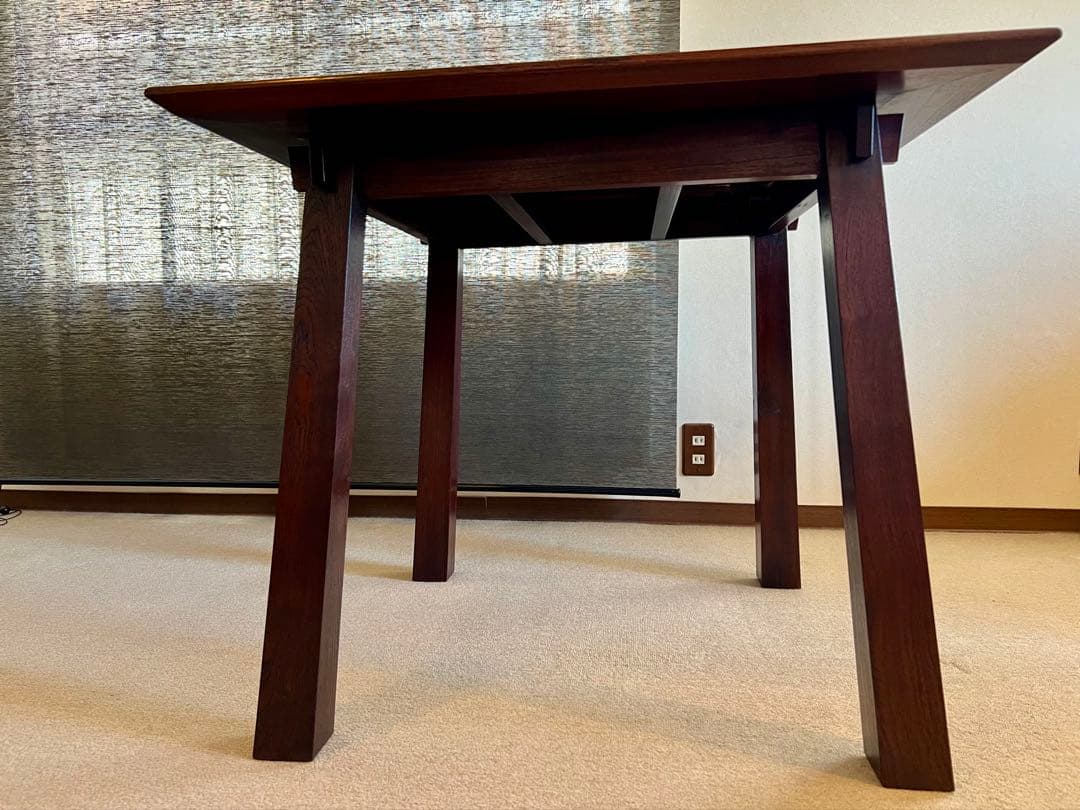 【○】アジアン家具 インドネシア製 テーブル 天然木 ハンドメイド 手彫り