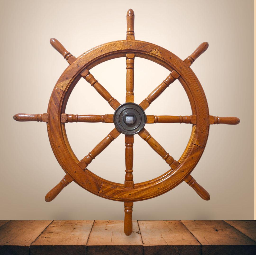 船 舵 かじ インテリア　お洒落　バー レストラン　木製