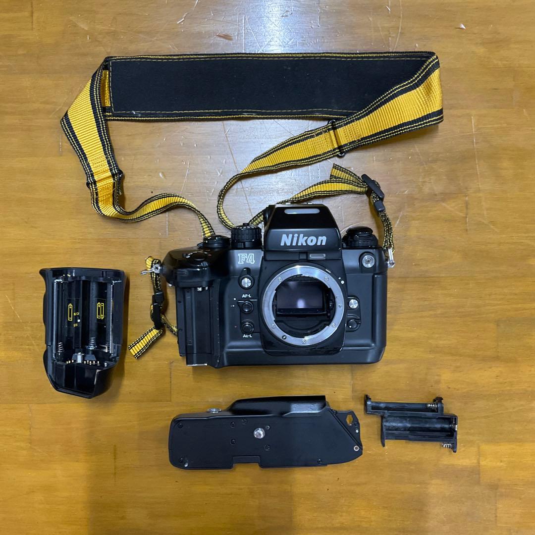 ニコン　一眼レフフィルムカメラ F4 ＆ バッテリーグリップ MB-21