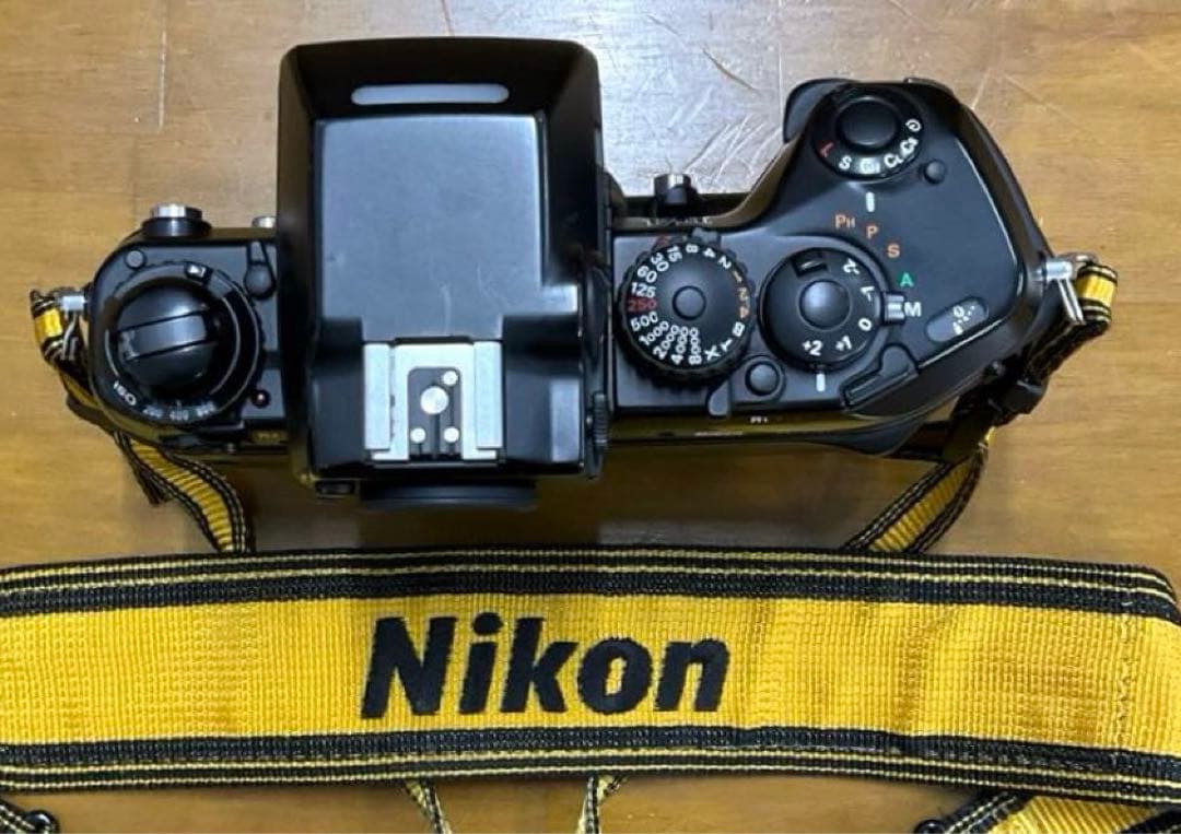 ニコン　一眼レフフィルムカメラ F4 ＆ バッテリーグリップ MB-21