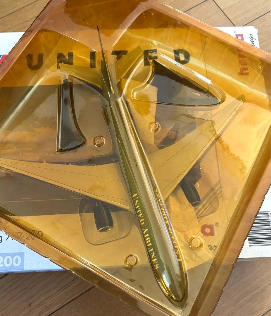 航空機・ヘリコプター Boeing 777-200 United Airlines 1/200