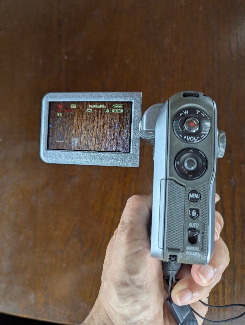 Panasonic SDR-S200-S ビデオカメラ 本体