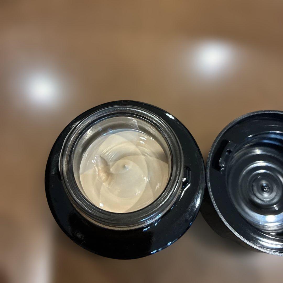 美品 KANEBO ライブリースキン ウェア II 220 Shell