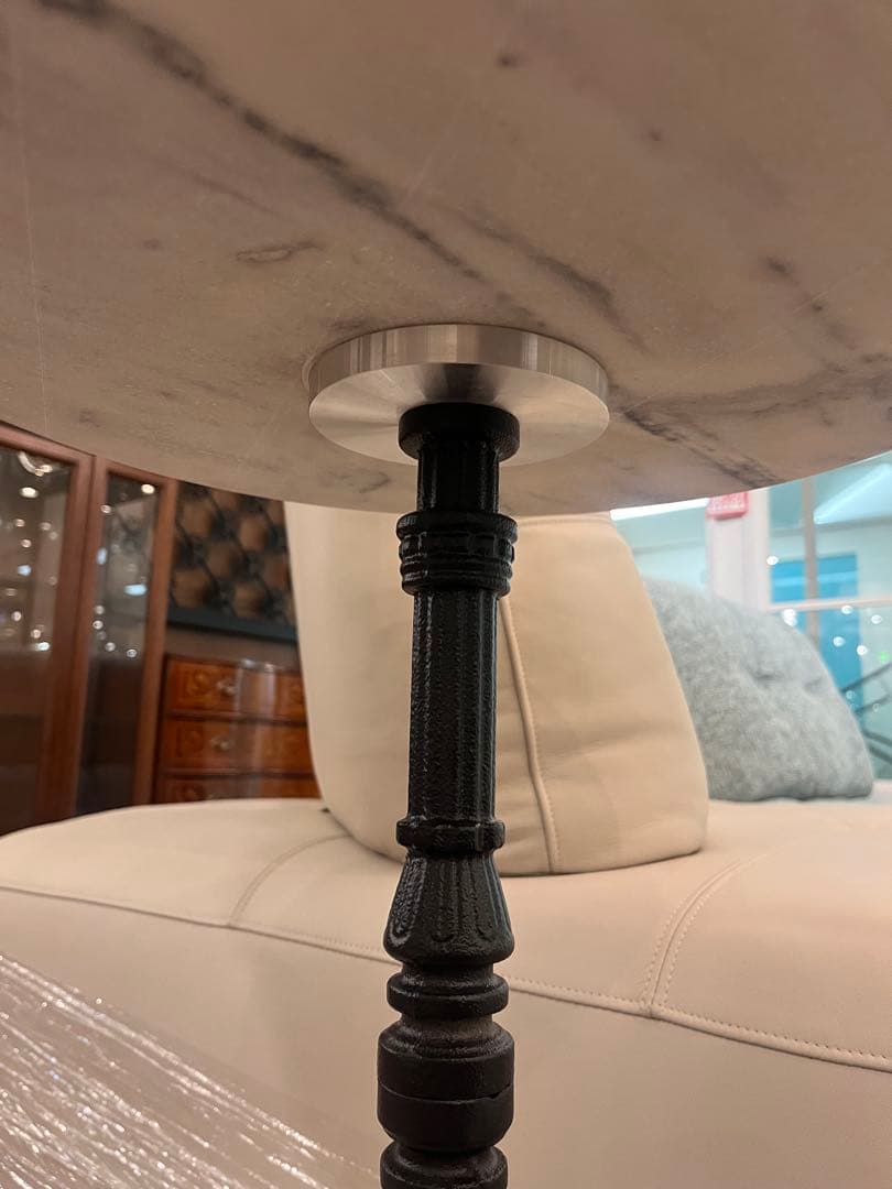 大理石テーブル　ホワイト