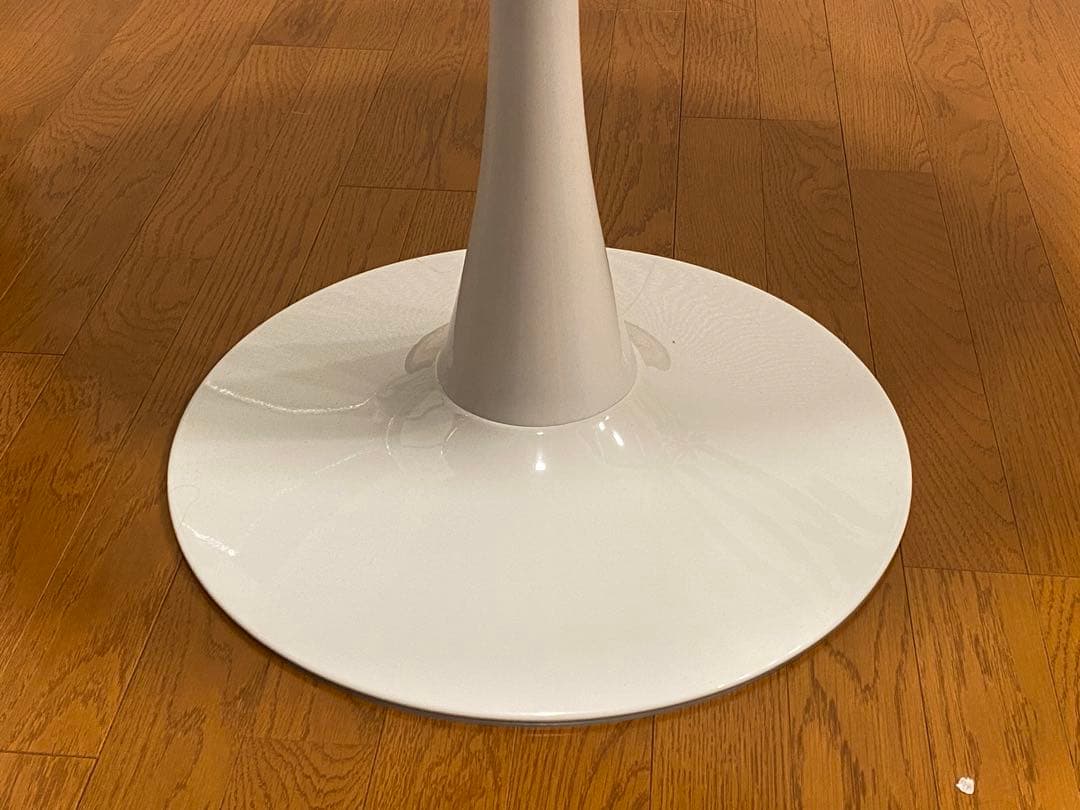 丸テーブル チューリップ 幅70cm ダイニングテーブル　ホワイト