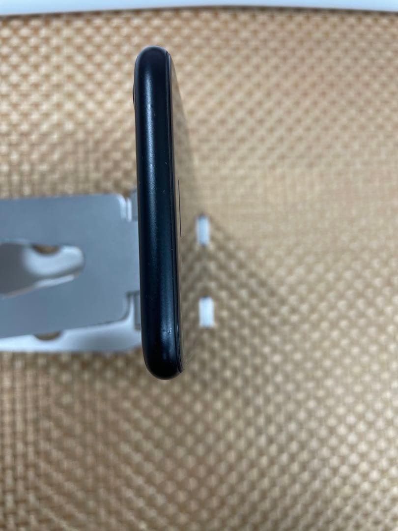 iPhone SE 第3世代 256 GB ミッドナイトSIMフリー【8209】