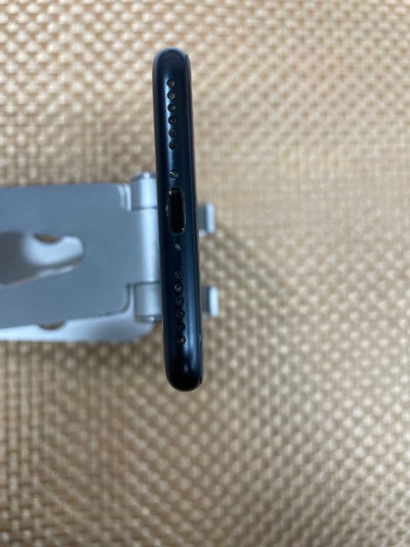 iPhone SE 第3世代 256 GB ミッドナイトSIMフリー【8209】