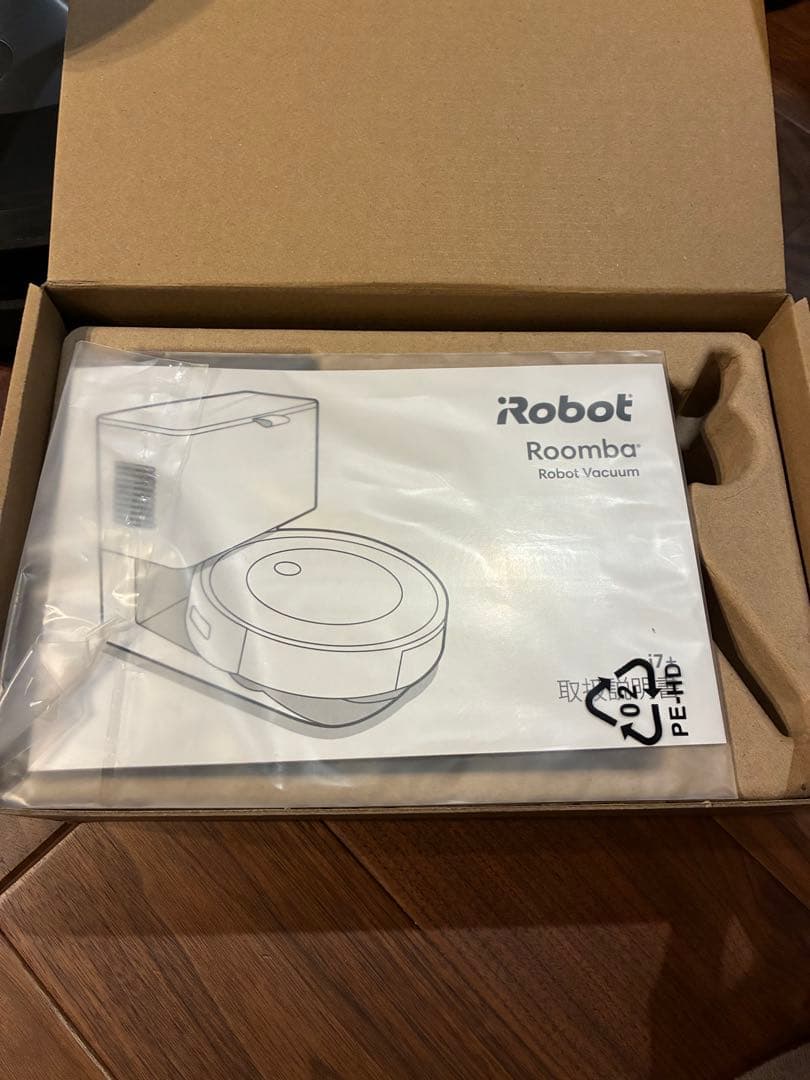 iRobot ルンバ j7+ クリーンベース付き／付属品あり