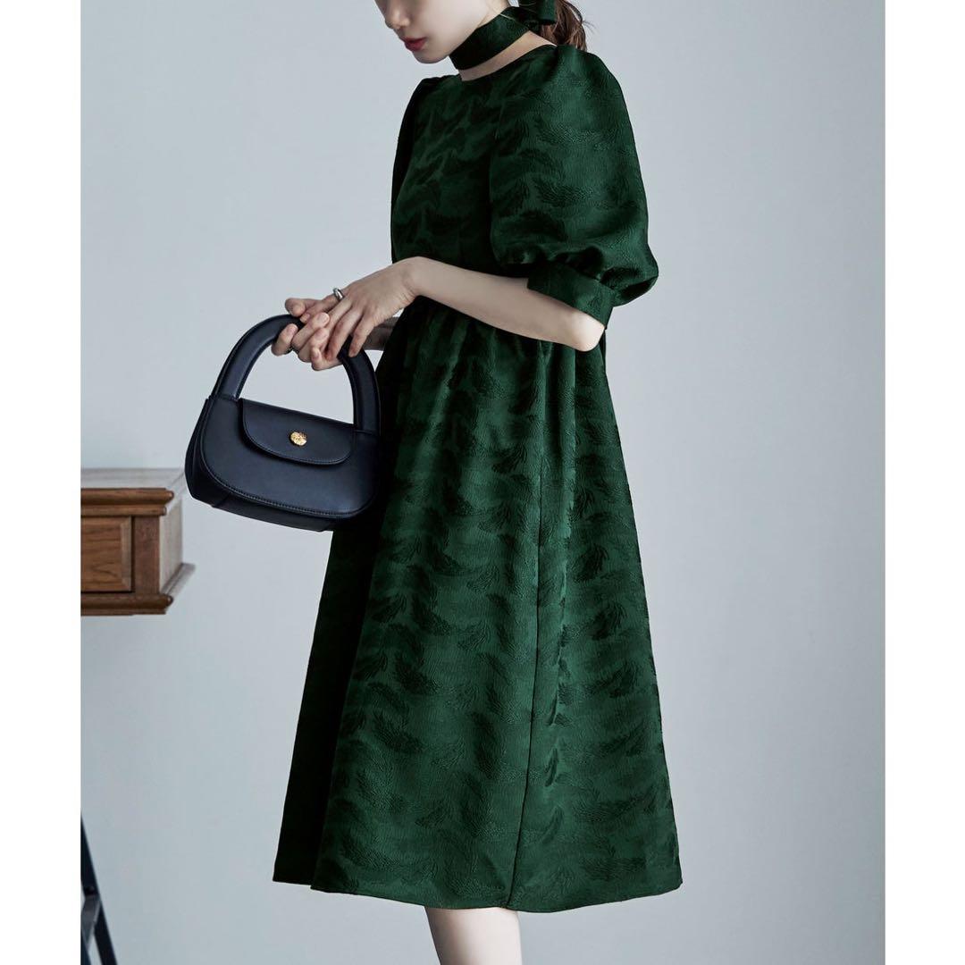 etoll. エトル　ジャガード　パフ　スリーブ　ドレス グリーン