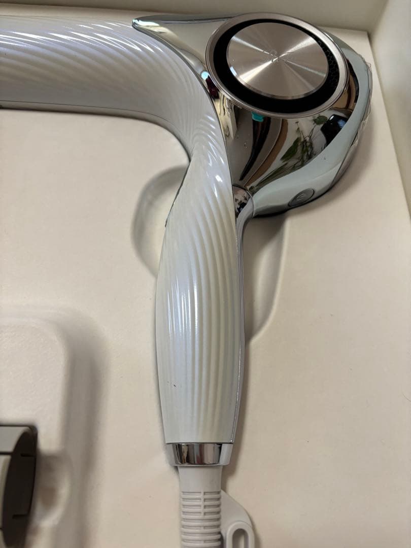 リファ　ビューティックドライヤープロ　2024年製