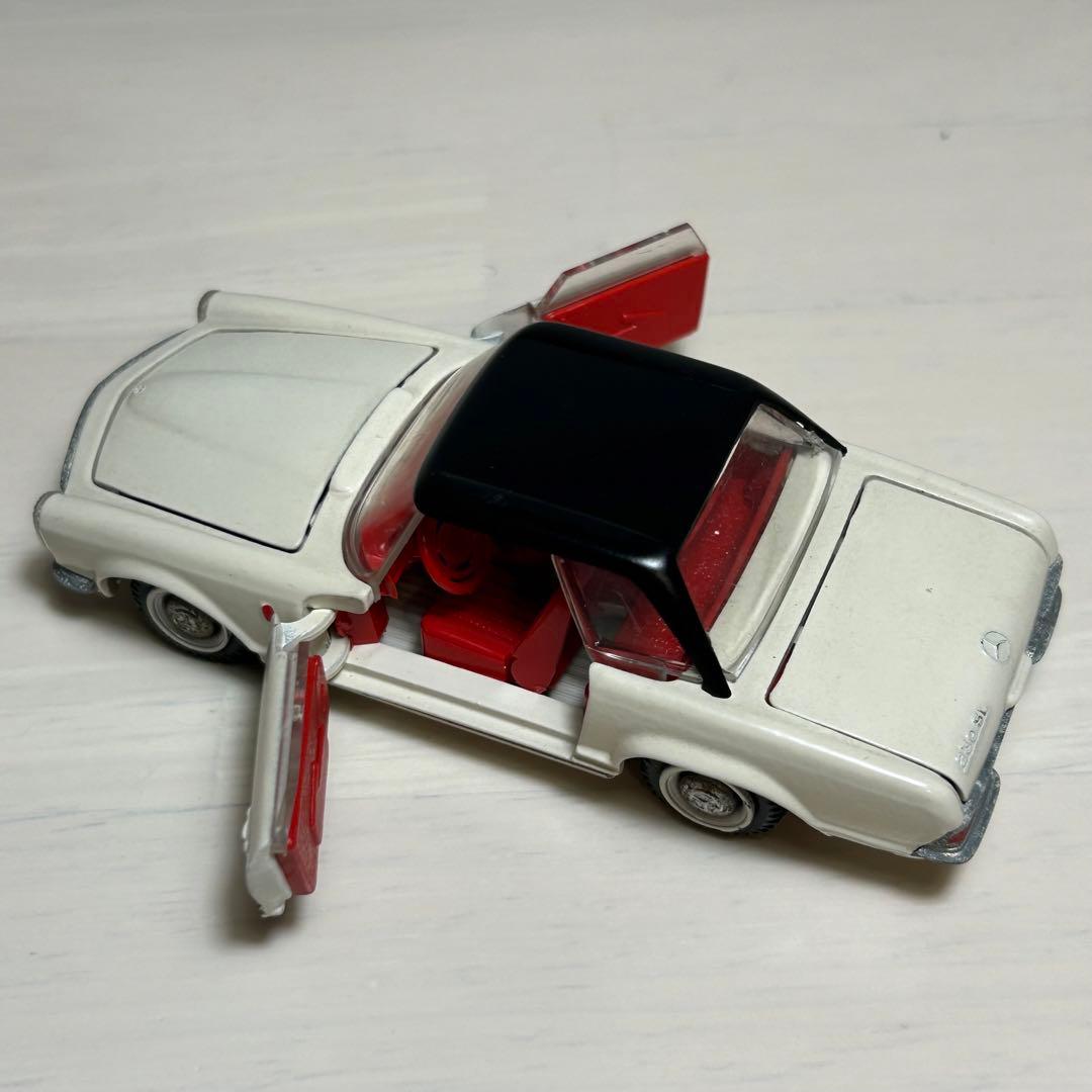 ミニカー Tekno Mercedes-Benz 230 SL