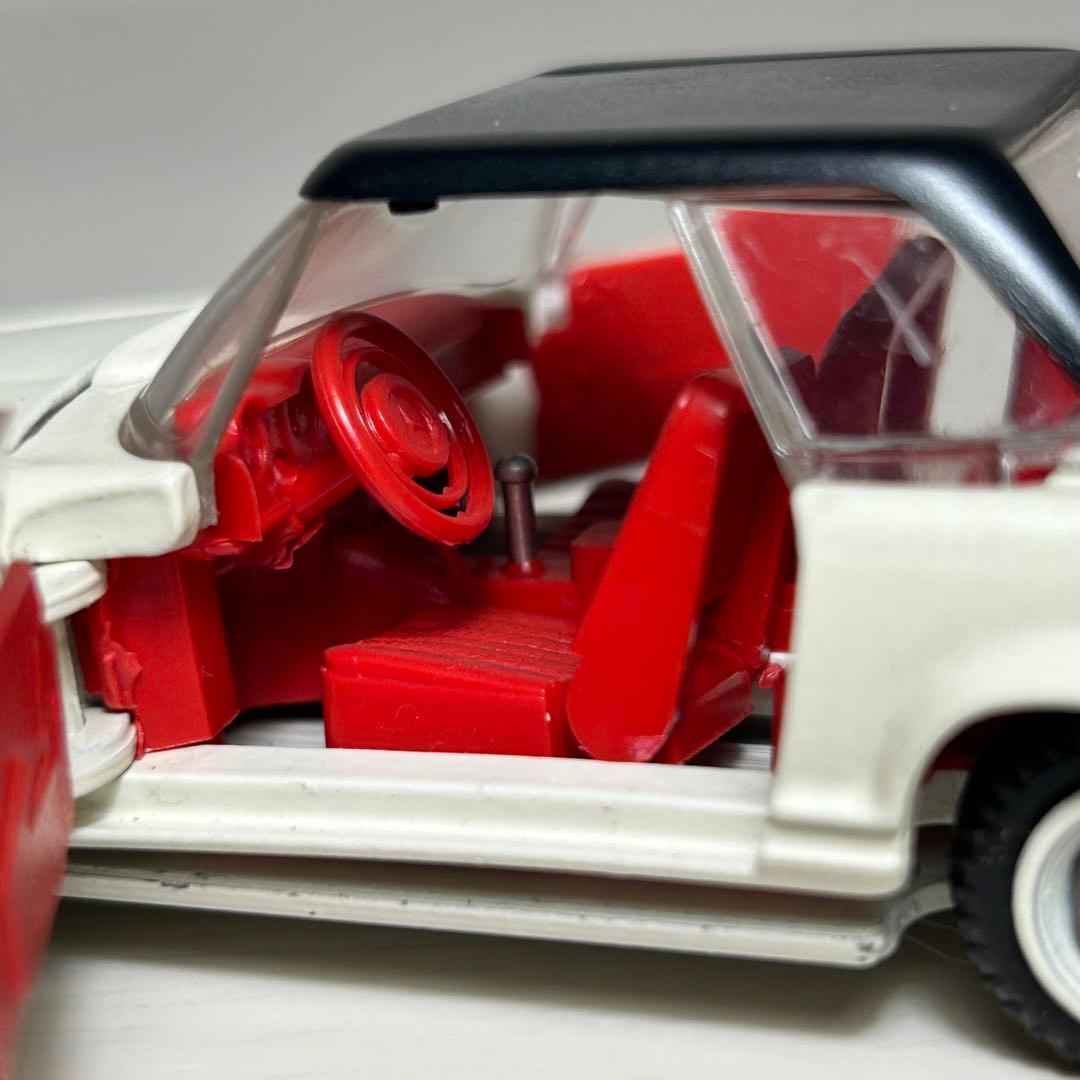 ミニカー Tekno Mercedes-Benz 230 SL